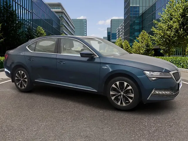 Used 2022 Skoda Superb in Pune