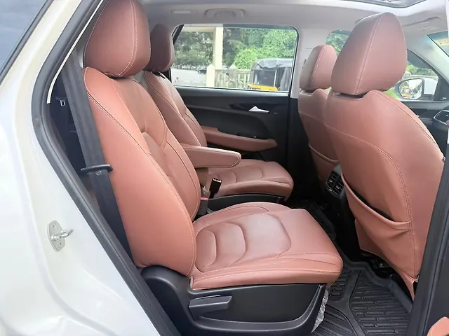 Used MG Hector Plus [2023-2025] Sharp 2.0 Diesel Turbo MT 6-STR in Mumbai