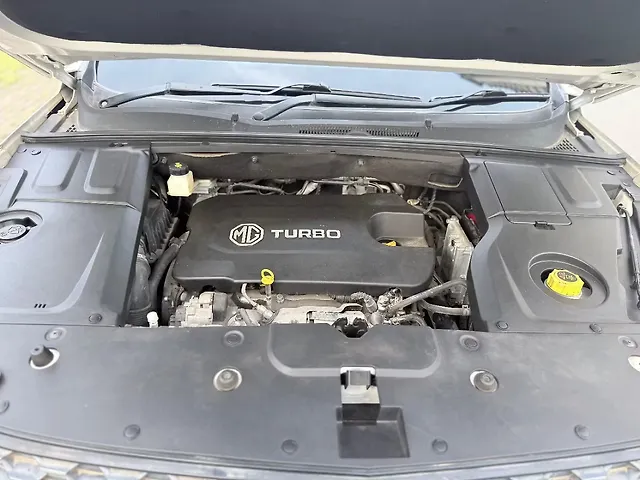 Used MG Hector Plus [2023-2025] Sharp 2.0 Diesel Turbo MT 6-STR in Mumbai