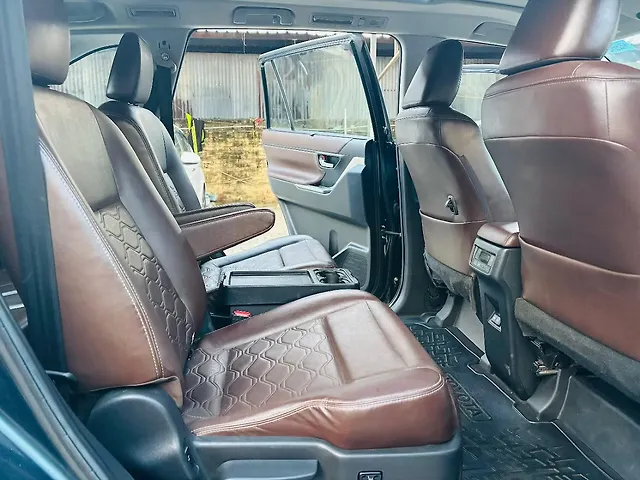 Used Toyota Innova Hycross ZX (O) Hybrid (Electric + Petrol) Automatic (e-CVT) 7 STR in Guwahati