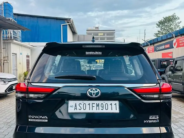 Used Toyota Innova Hycross ZX (O) Hybrid (Electric + Petrol) Automatic (e-CVT) 7 STR in Guwahati
