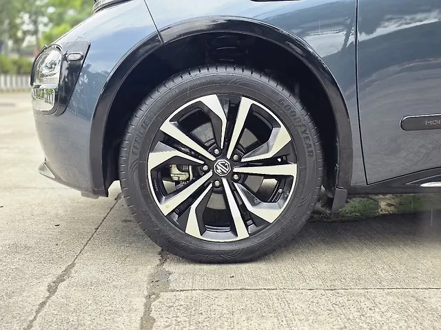 Used MG Windsor EV Essence Pro 52.9 kWh in Thane