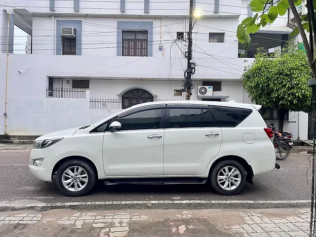 Used Toyota Innova Crysta [2016-2020] 2.4 VX 7 STR [2016-2020] in Lucknow