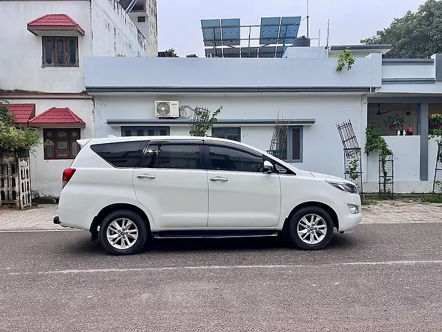 Used Toyota Innova Crysta [2016-2020] 2.4 VX 7 STR [2016-2020] in Lucknow