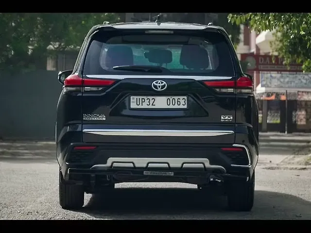 Used Toyota Innova Hycross VX (O) Hybrid (Electric + Petrol) Automatic (e-CVT) 8 STR in Delhi Used Toyota Innova Hycross VX (O) Hybrid (Electric + Petrol) Automatic (e-CVT) 8 STR in Delhi