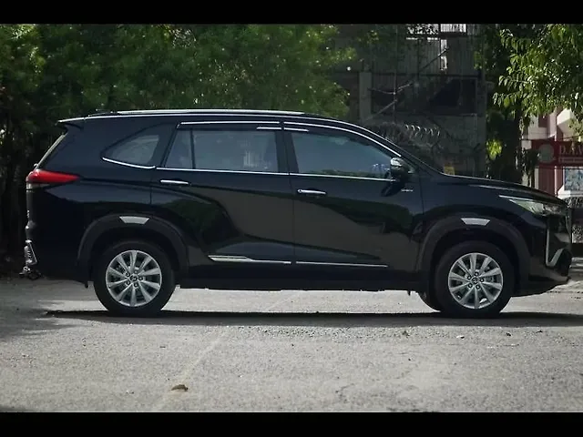 Used Toyota Innova Hycross VX (O) Hybrid (Electric + Petrol) Automatic (e-CVT) 8 STR in Delhi Used Toyota Innova Hycross VX (O) Hybrid (Electric + Petrol) Automatic (e-CVT) 8 STR in Delhi
