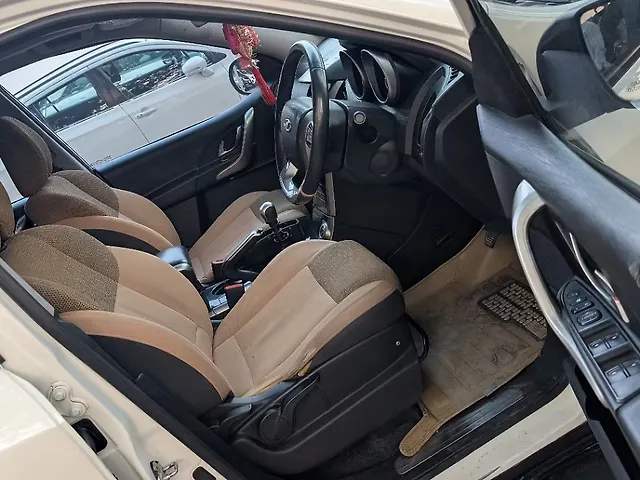 Used Mahindra XUV500 W9 [2018-2020] in Lucknow