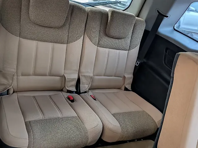 Used Mahindra XUV500 W9 [2018-2020] in Lucknow