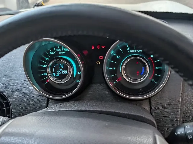 Used Mahindra XUV500 W9 [2018-2020] in Lucknow