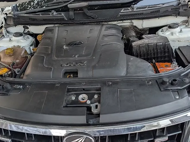 Used Mahindra XUV500 W9 [2018-2020] in Lucknow