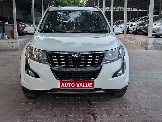 Used Mahindra XUV500 W9 [2018-2020] in Lucknow