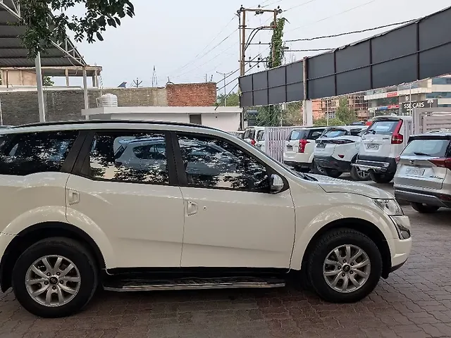 Used Mahindra XUV500 W9 [2018-2020] in Lucknow