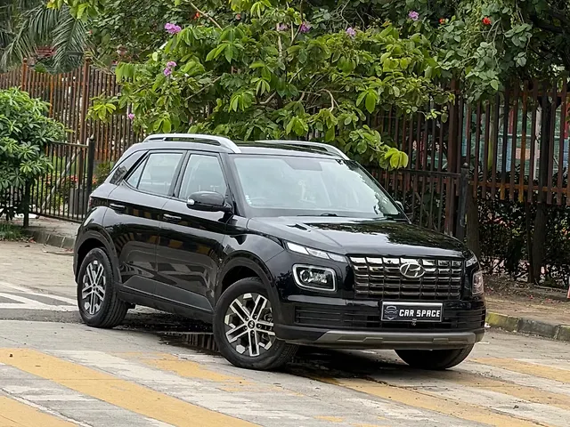 Used 2024 Hyundai Venue in Mumbai