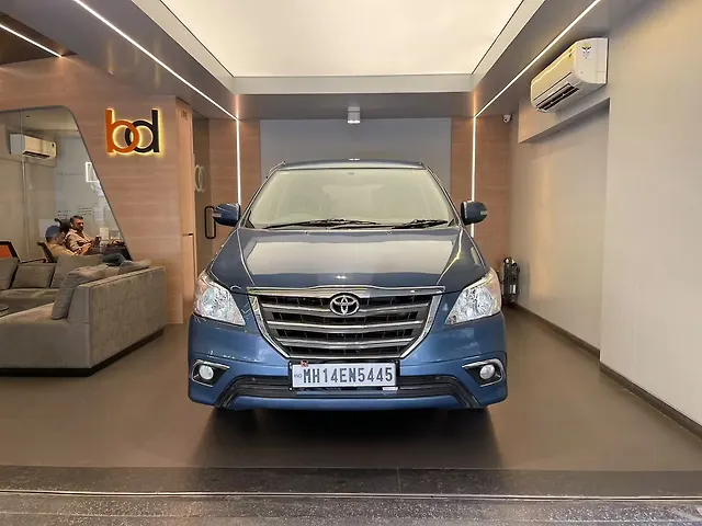 Used 2014 Toyota Innova in Mumbai