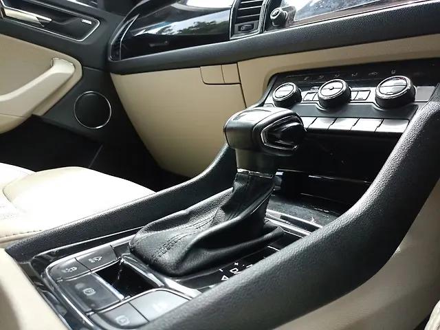 Used Skoda Kodiaq [2022-2025] L&K 4X4 [2022] in Bangalore