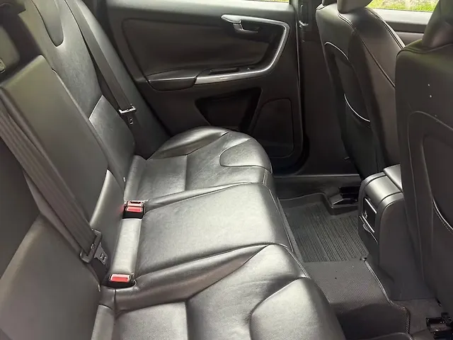 Used Volvo XC60 [2013-2015] Kinetic D4 in Hyderabad
