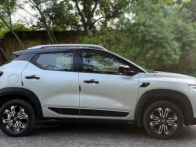 Used Renault Kiger [2023-2025] RXZ Turbo CVT Dual Tone in Delhi