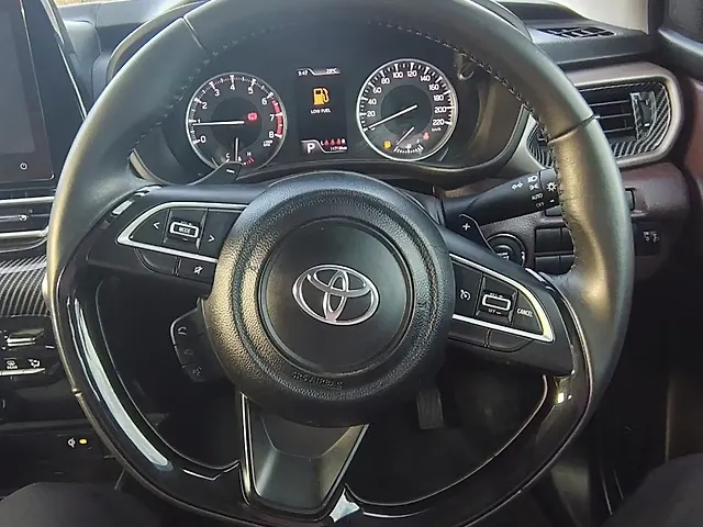 Used Toyota Urban Cruiser Taisor V 1.0 Petrol AT Dual Tone [2024-2025] in Bangalore