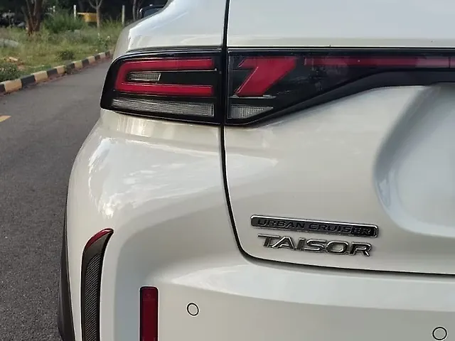Used Toyota Urban Cruiser Taisor V 1.0 Petrol AT Dual Tone [2024-2025] in Bangalore