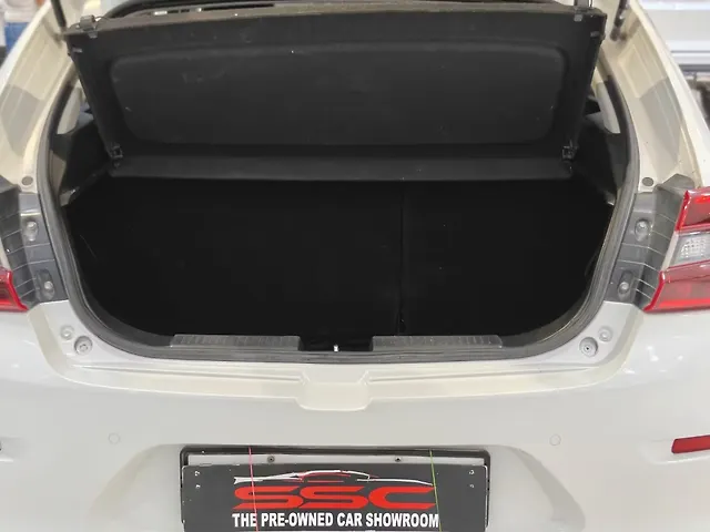 Used Maruti Suzuki Baleno [2022-2026] Zeta Petrol Automatic (AMT) in Kanpur