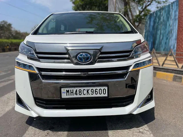 Used 2023 Toyota Vellfire in Mumbai