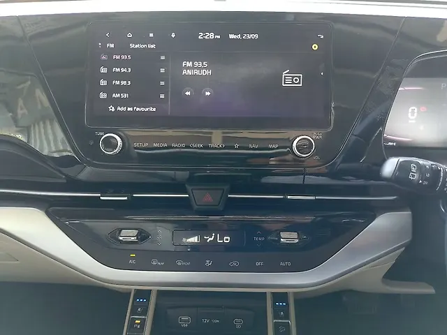 Used Kia Carens [2022-2023] Luxury Plus 1.5 Diesel AT 7 STR in Ahmedabad