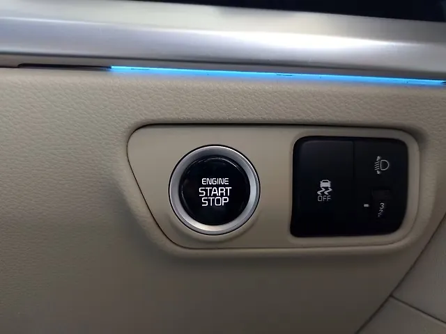 Used Kia Carens [2022-2023] Luxury Plus 1.5 Diesel AT 7 STR in Ahmedabad
