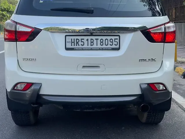 Used Isuzu MU-X [2018-2020] 4x2 in Delhi