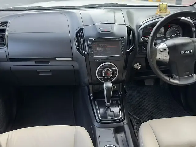 Used Isuzu MU-X [2018-2020] 4x2 in Delhi