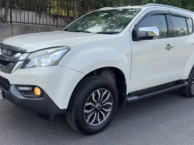 Used Isuzu MU-X [2018-2020] 4x2 in Delhi