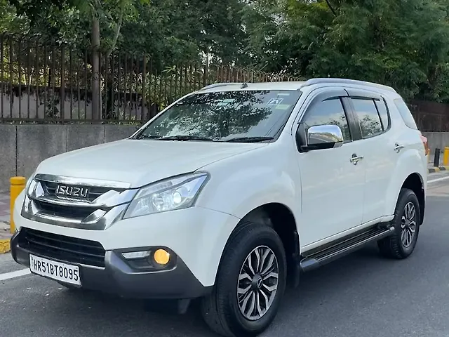 Used Isuzu MU-X [2018-2020] 4x2 in Delhi