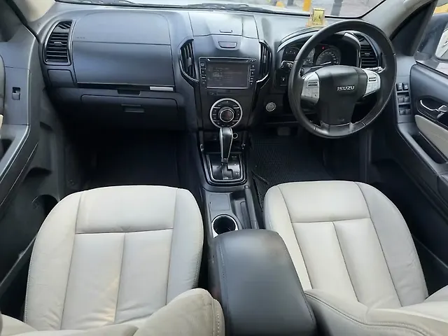 Used Isuzu MU-X [2018-2020] 4x2 in Delhi
