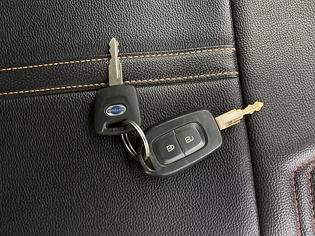 Used Datsun redi-GO [2016-2020] T(O) 1.0 AMT [2018-2019] in Ahmedabad