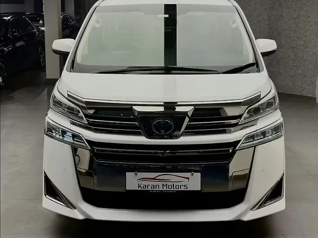Used 2022 Toyota Vellfire in Delhi