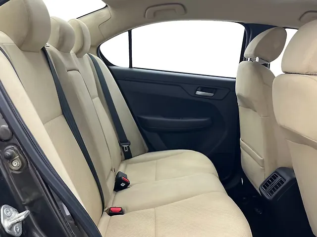 Used Honda Amaze ZX Petrol Manual in Bangalore