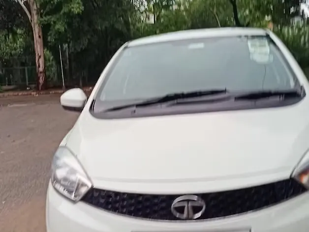 Used 2020 Tata Tigor in Delhi