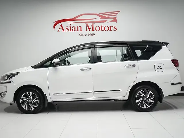 Used Toyota Innova Crysta [2023-2026] GX Plus Diesel Manual 8 STR in Hyderabad