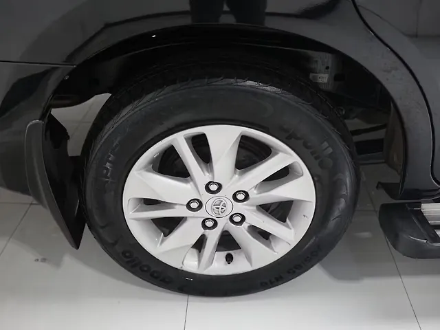 Used Toyota Innova Crysta [2020-2023] GX 2.4 7 STR in Hyderabad