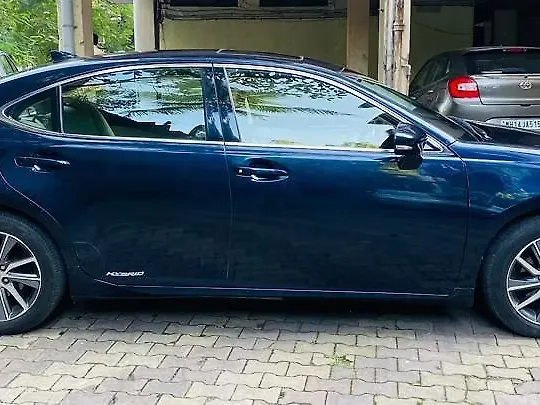Used Lexus Old Generation ES 2018 300h [2018-2020] in Pune