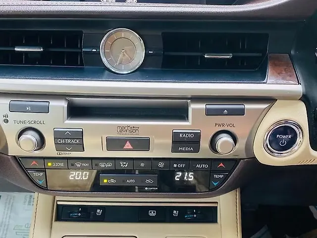Used Lexus Old Generation ES 2018 300h [2018-2020] in Pune