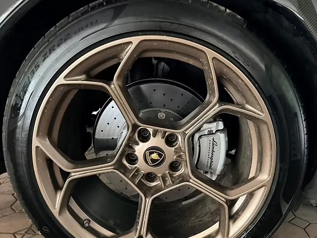 Used Lamborghini Urus Performante Twin turbo in Pune
