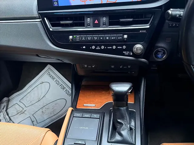 Used Lexus Old Generation ES 2018 300h Exquisite in Pune Used Lexus Old Generation ES 2018 300h Exquisite in Pune