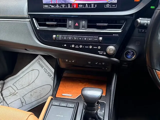 Used Lexus Old Generation ES 2018 300h Exquisite in Pune Used Lexus Old Generation ES 2018 300h Exquisite in Pune