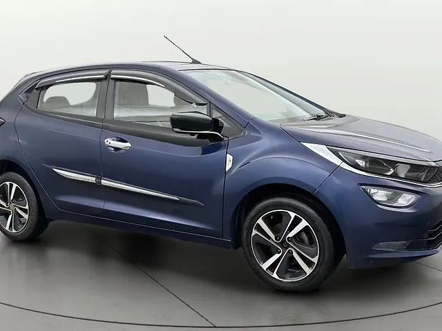 Used 2023 Tata Altroz in Delhi Used 2023 Tata Altroz in Delhi