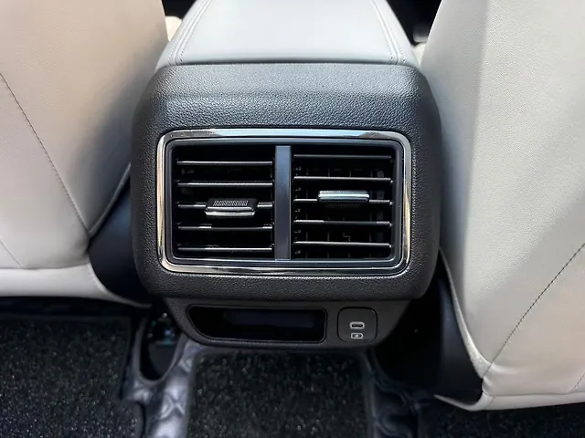 Used Mahindra Old Generation XUV700 AX7 Luxury Pack 2WD Petrol 2.0L Turbo Automatic 7 STR in Delhi