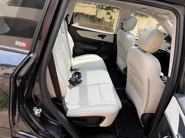 Used Mahindra Old Generation XUV700 AX7 Luxury Pack 2WD Petrol 2.0L Turbo Automatic 7 STR in Delhi
