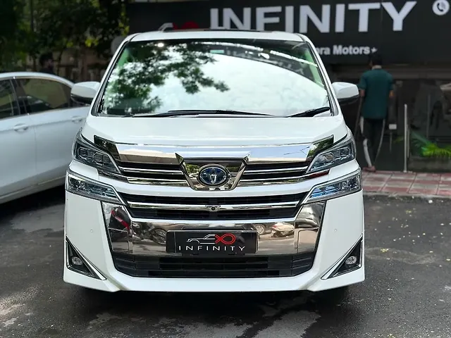 Used 2021 Toyota Vellfire in Delhi