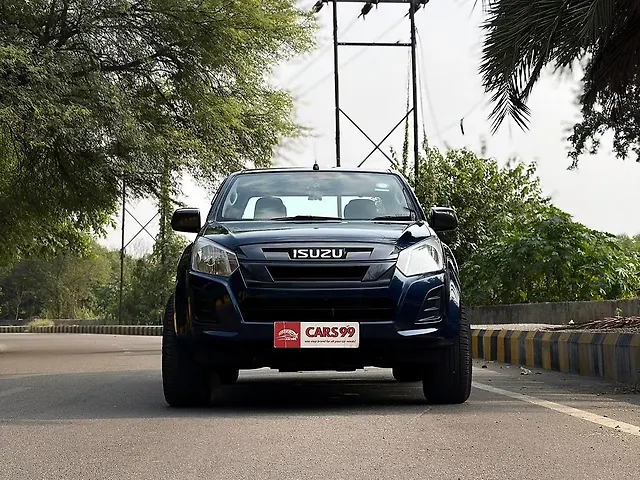 Used 2023 Isuzu D-Max V-Cross in Delhi