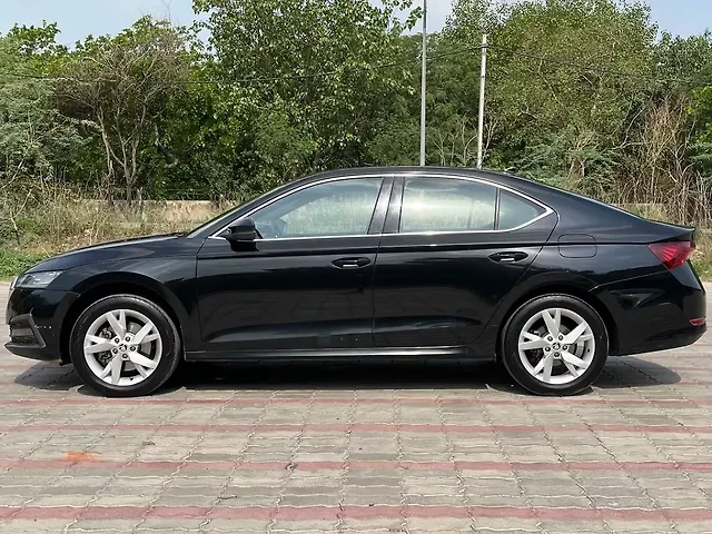 Used Skoda Octavia Style 2.0 in Delhi