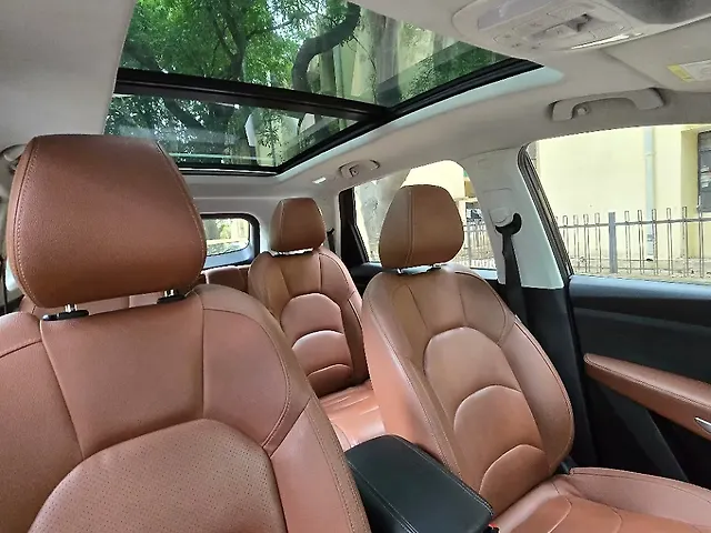 Used MG Hector Plus [2020-2023] Sharp 2.0 Diesel Turbo MT 6-STR in Bangalore
